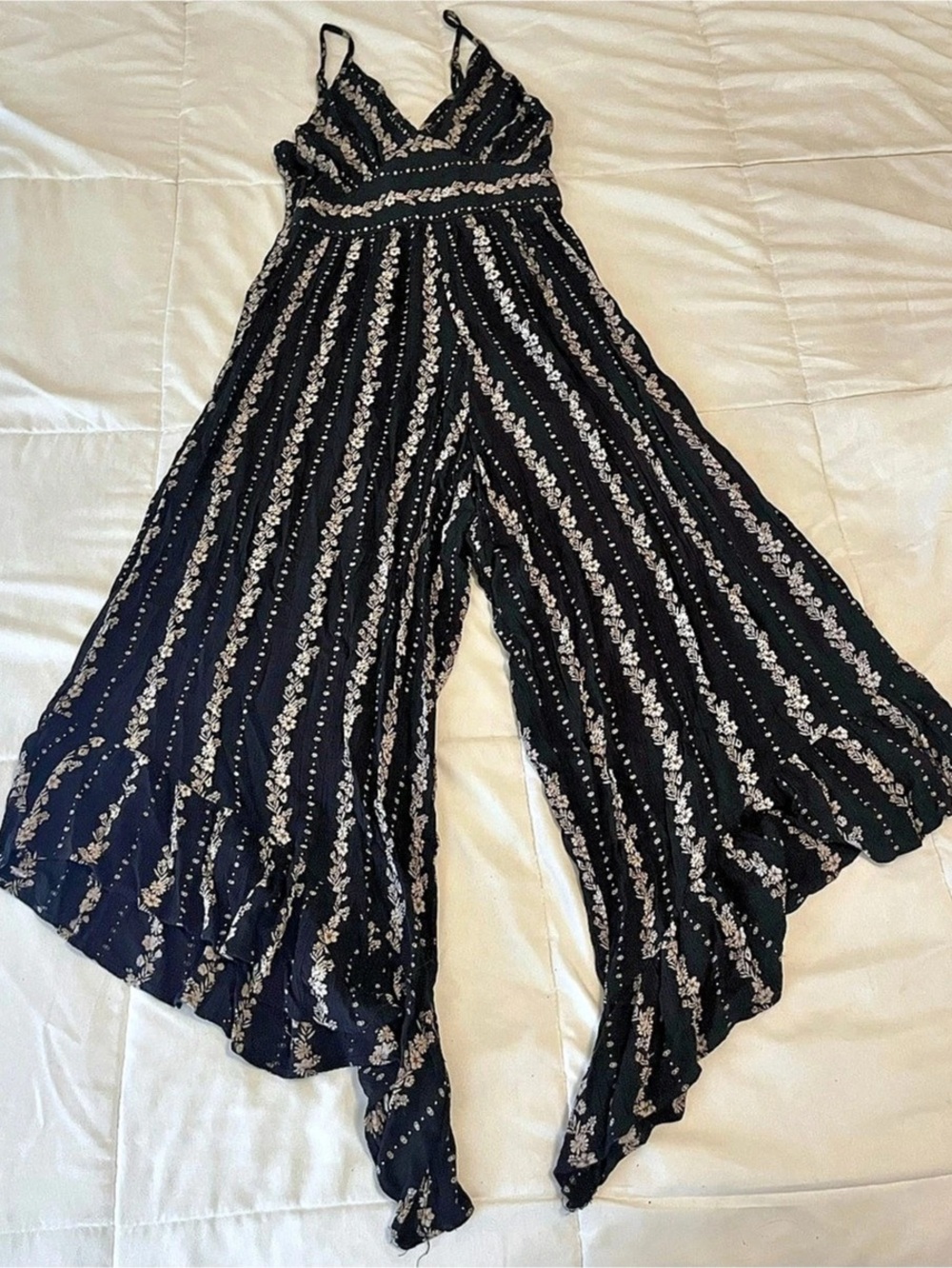 Angie Black Floral Cropped Asymmetrical Flared Wide Leg jumpsuit size m